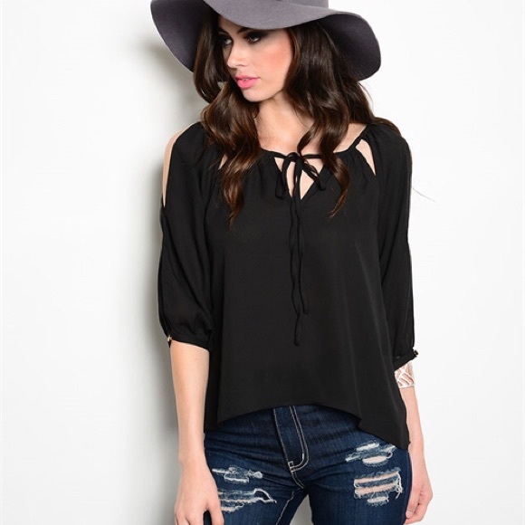 Black Open Shoulder Blouse - Picture 2 of 4